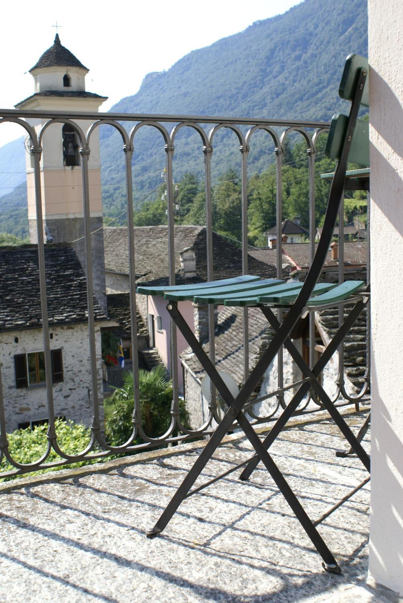 Pensione Ca' Serafina Lodano Exterior photo